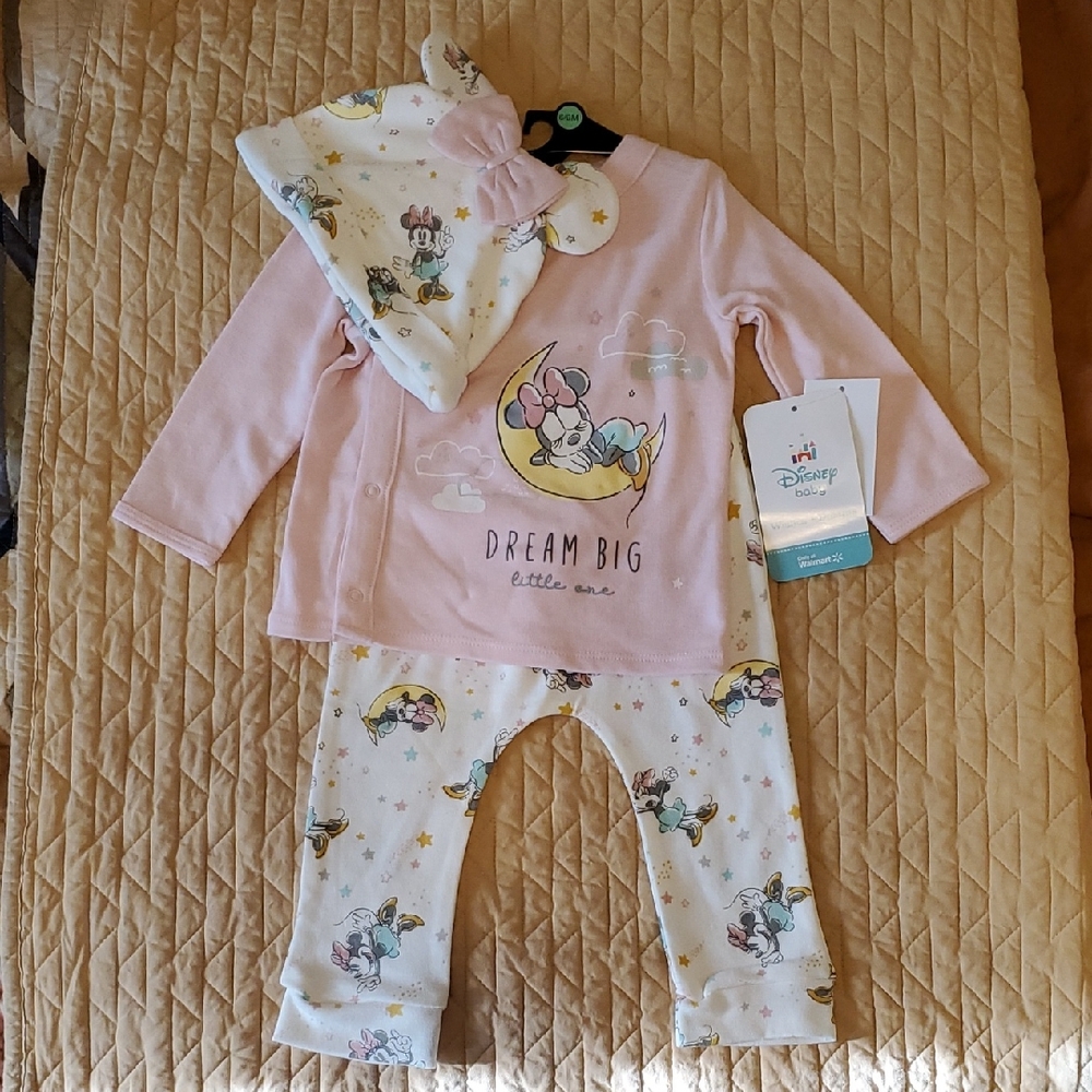 Disney Pink and White Baby Outfit with Dream Big Design